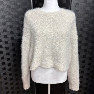 ARIZONA Cropped Sweater Women's  L Ivory w/Gray Fuzzy Soft Girl Cozy Minimalist